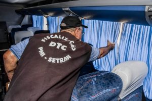 Prefeitura de Itaboraí realiza vistoria anual em ônibus de fretamento (3)