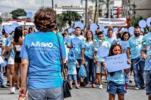 Mães realizam 1ª Caminhada pela Conscientização do Autismo (1)
