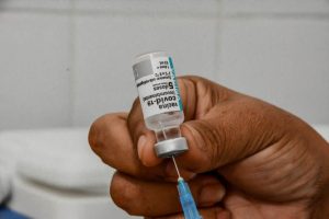 Segunda dose de reforço contra Covid-19 para pessoas a partir de 50 anos e profissionais da Saú