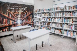 Biblioteca Municipal recebe 300 novos livros e kit multimídia (1)