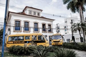 Novos ônibus escolares são entregues para beneficiar estudantes de Itaboraí (5)