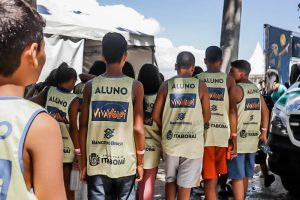 Alunos de Itaboraí acompanham competição nacional de vôlei (2)