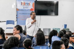 Alunos e professores da rede municipal participam da 8ª Jornada Pedagógica da Sala de Leitura e Bibliotecas Escolares (2)