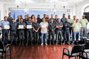 Guardas municipais e orientadores de tráfego de Itaboraí concluem curso com certificação internacional