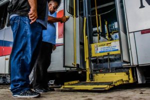 Prefeitura realiza vistoria da frota de ônibus municipais (2)