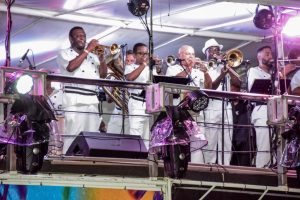 AC09AA2D-87C0-494E-9E39-A9B78435A9BC