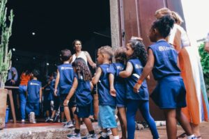 Alunos de Itaboraí participam de circuito interativo de conscientização e cuidado com o meio ambiente (8)