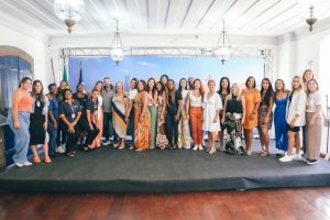 Prefeito se reúne com lideranças femininas para debater ações para Dia Internacional da Mulher