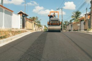 Obras de pavimentação e infraestrutura avançam para bairros de Vila Brasil e Ampliação (2)